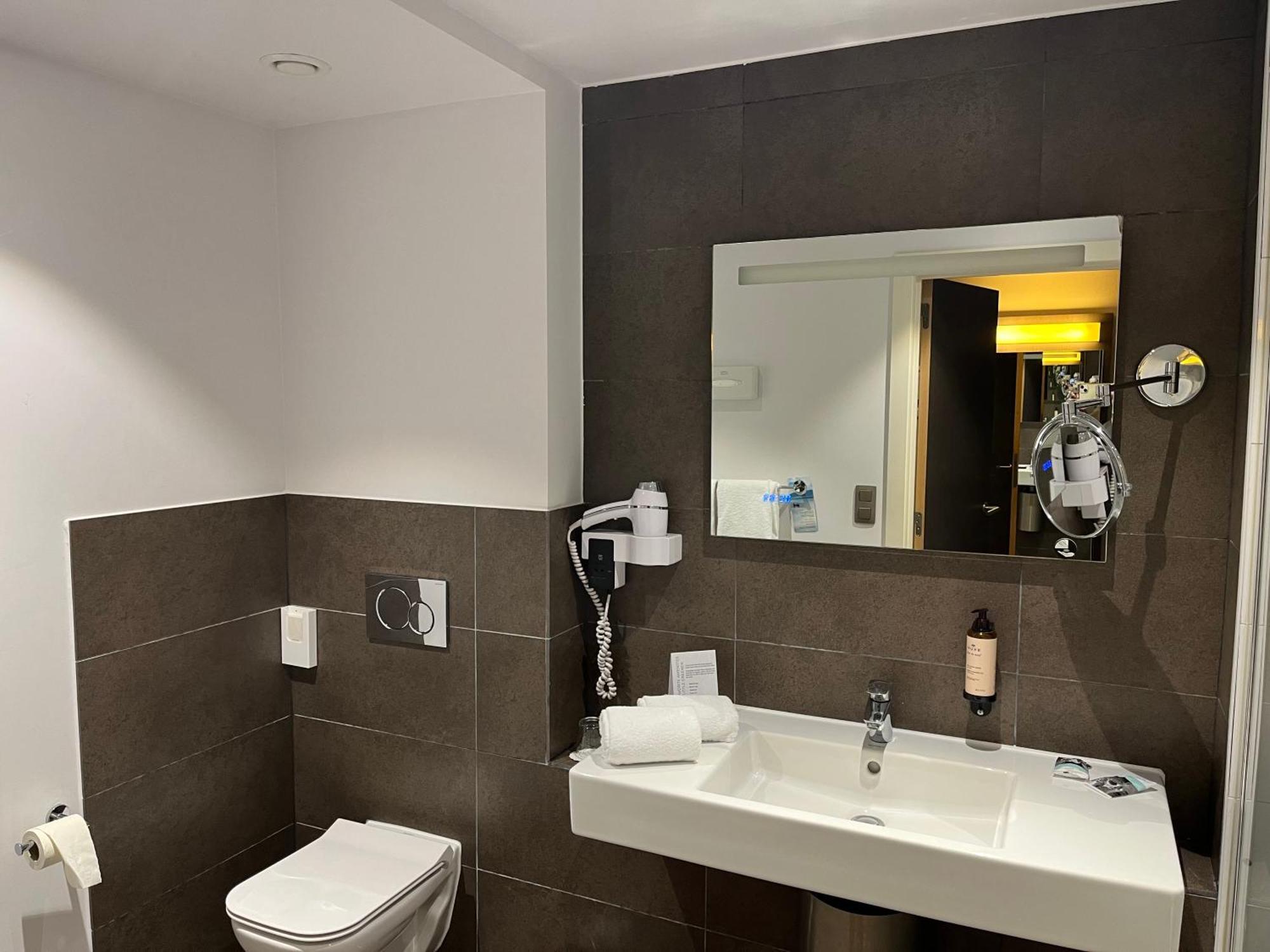 Mercure Hotel Brussels Centre Midi Saint-Gilles Exterior foto